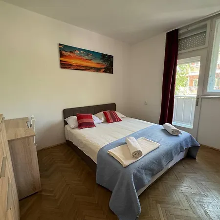 Lägenhet Large 3br In The Center 5bd *