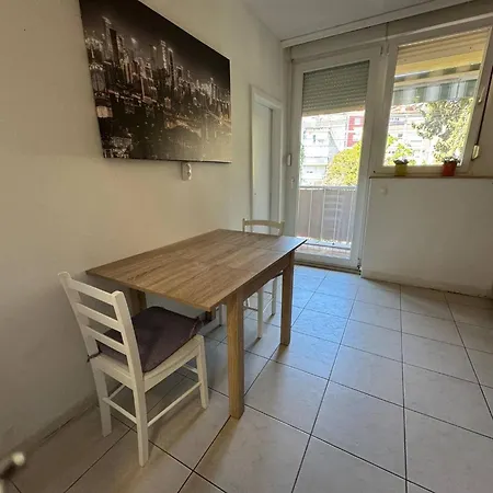Large 3br In The Center 5bd Lägenhet